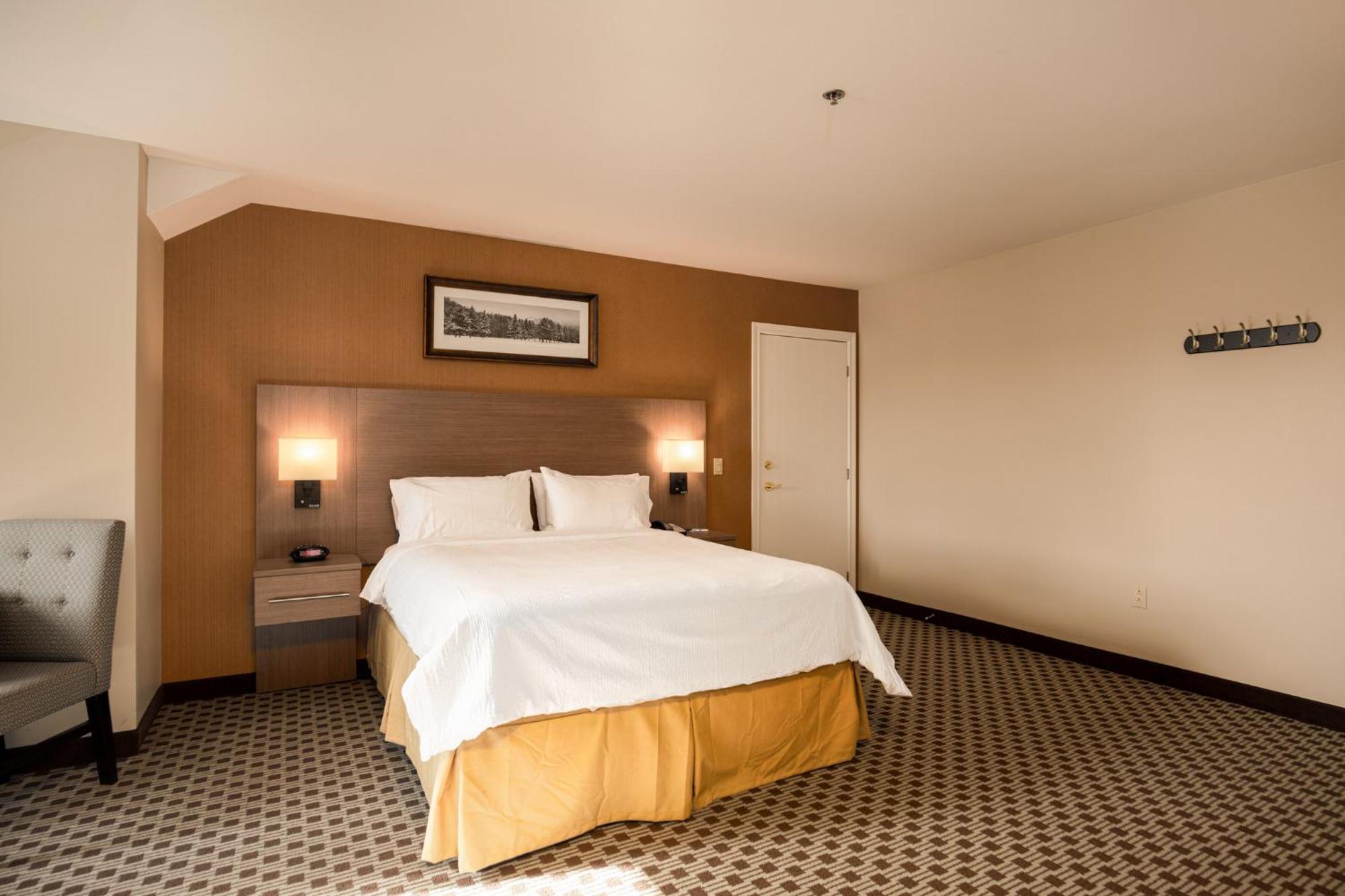 Holiday Inn Express&Suites Tremblant Mont-Tremblant Exterior foto