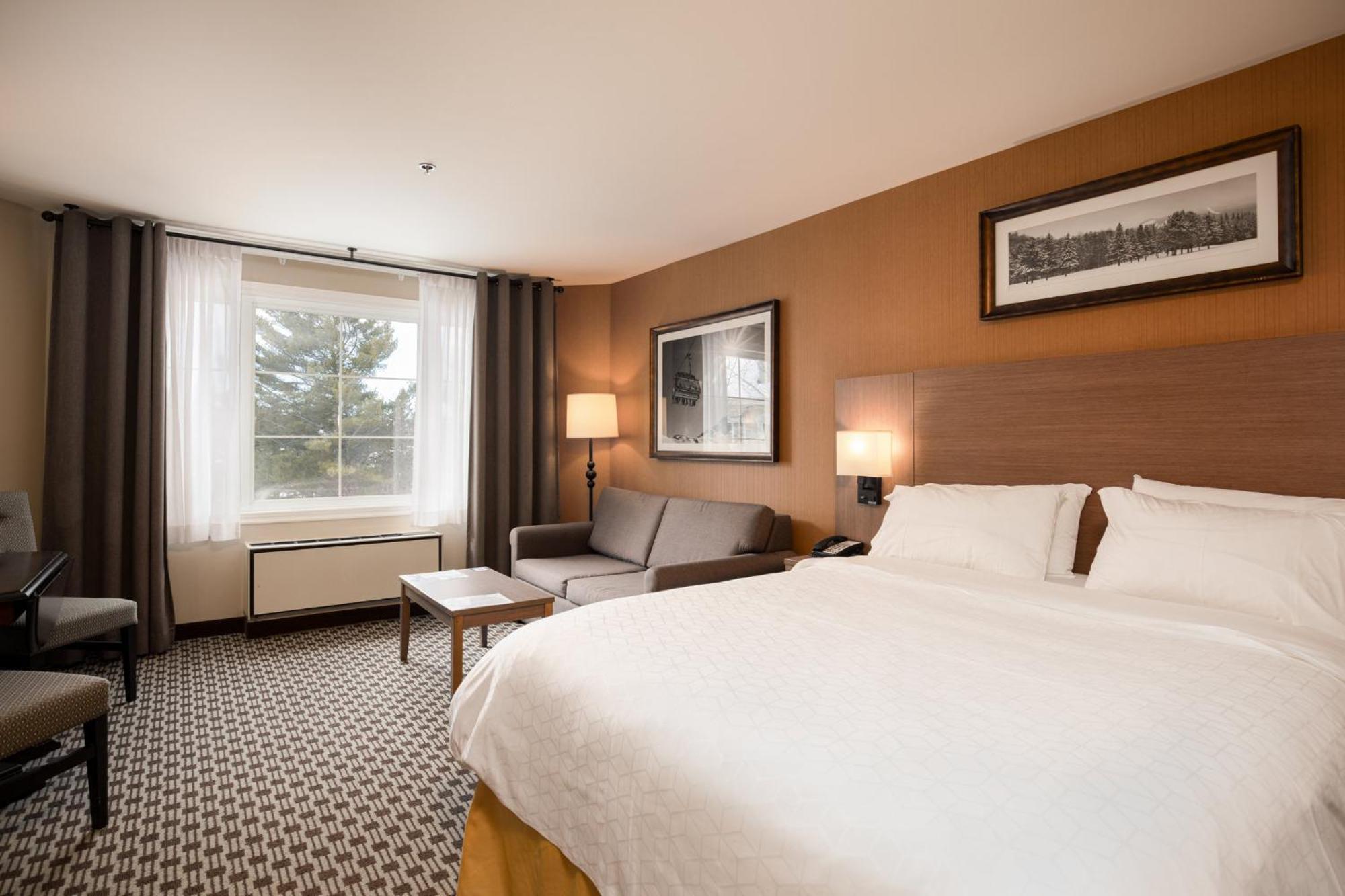 Holiday Inn Express&Suites Tremblant Mont-Tremblant Exterior foto